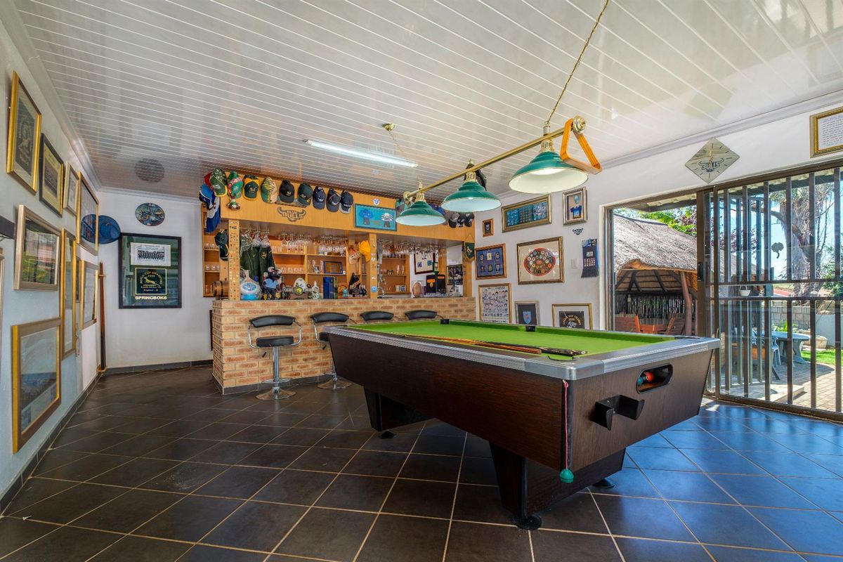 House For Sale in Witpoortjie, Roodepoort - Photo 4