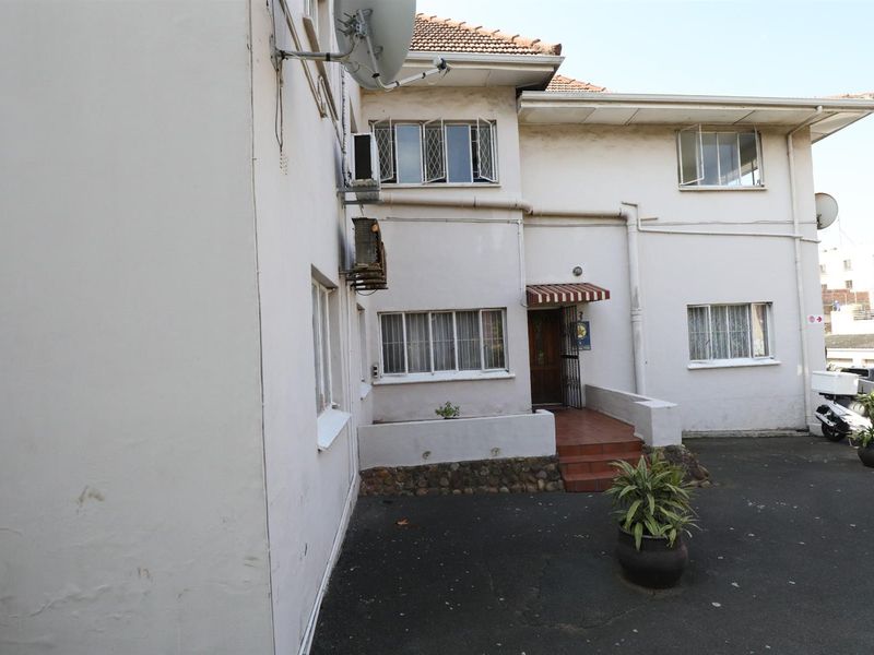 2 Bedroom Apartment For Sale in Windermere, Durban, KwaZulu Natal - Photo 8