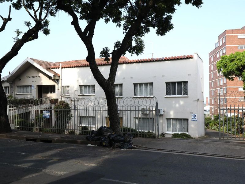 2 Bedroom Apartment For Sale in Windermere, Durban, KwaZulu Natal - Photo 2