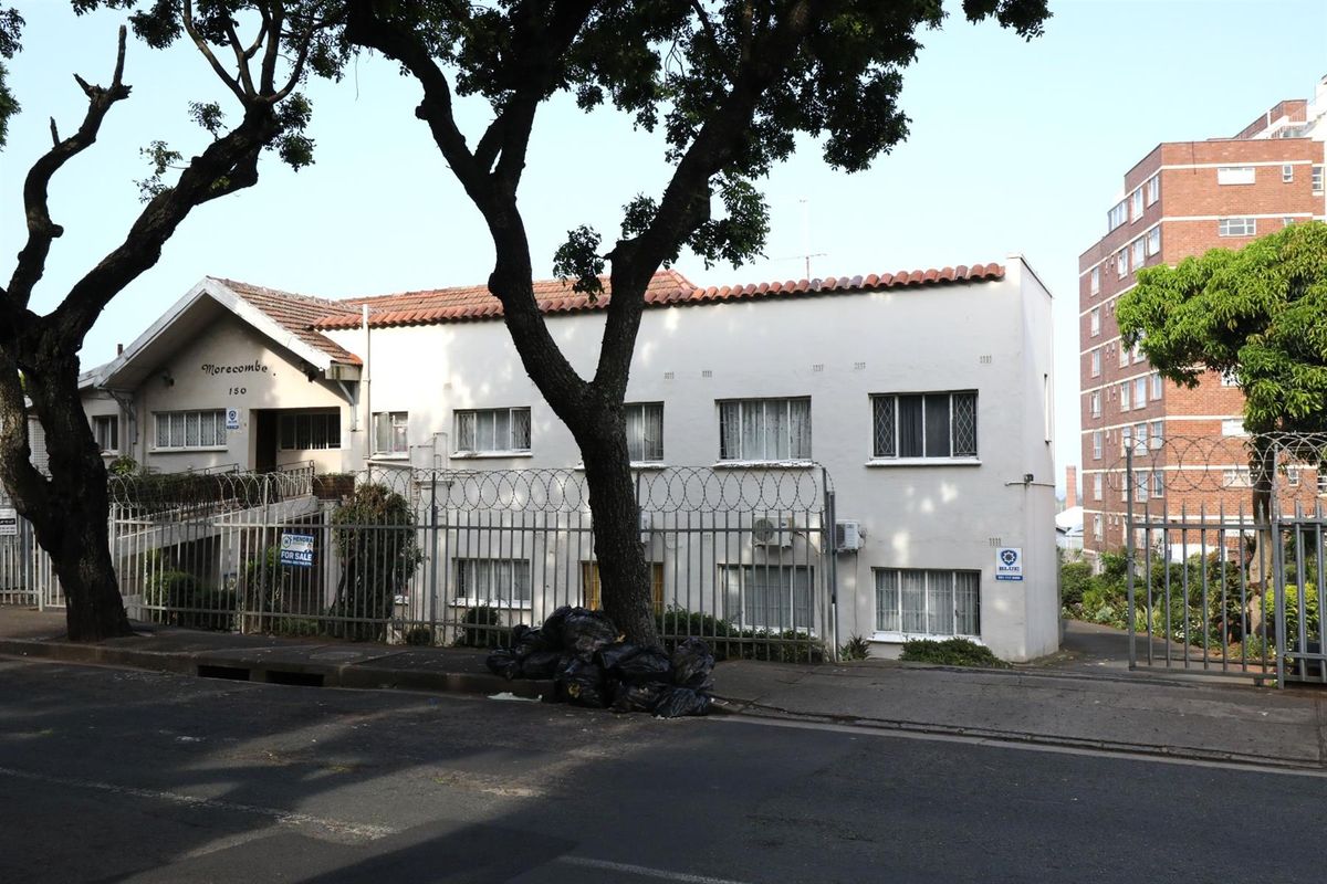 2 Bedroom Apartment For Sale in Windermere, Durban, KwaZulu Natal - Photo 2