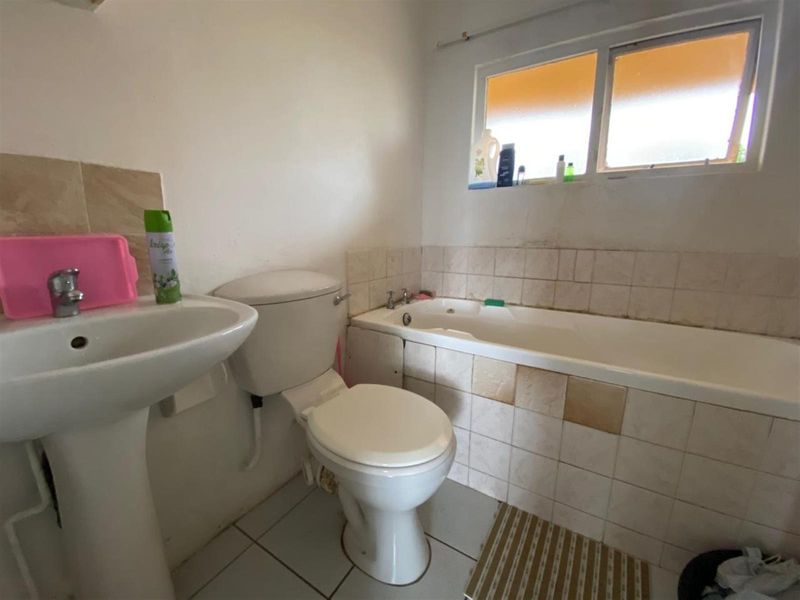 REDUCED!!!!!! Apartment To Rent in Caversham Glen, Pinetown, 6500 - Photo 10