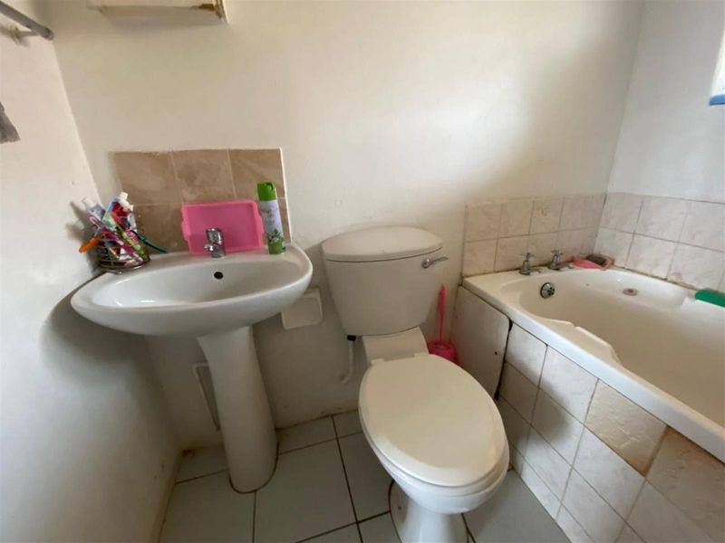 REDUCED!!!!!! Apartment To Rent in Caversham Glen, Pinetown, 6500 - Photo 9