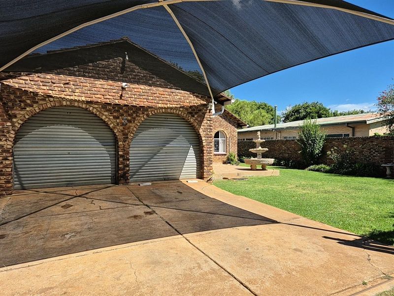 3 Bedroom House for Sale in Die Bult - Prime Student Investment - Walking Distance to NWU - Photo 4