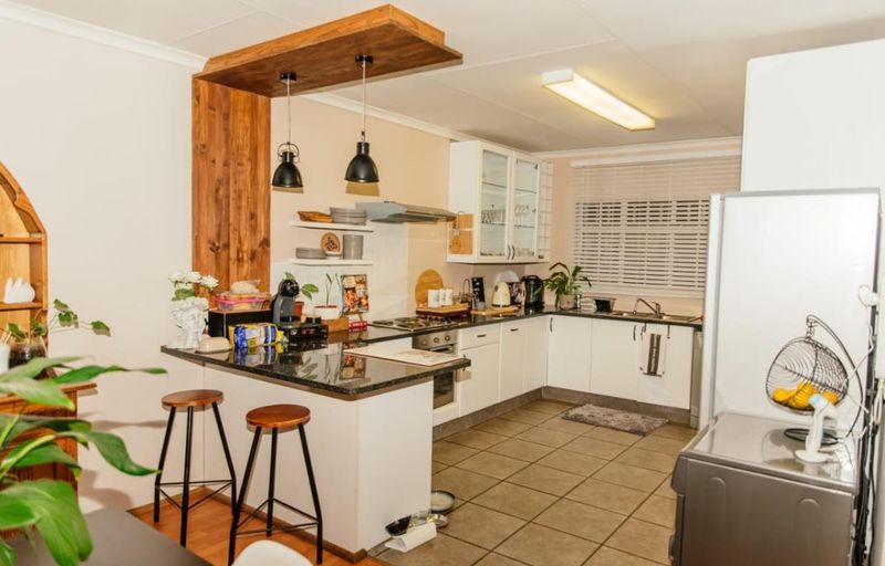 Modern 2_bedroom townhouse for sale