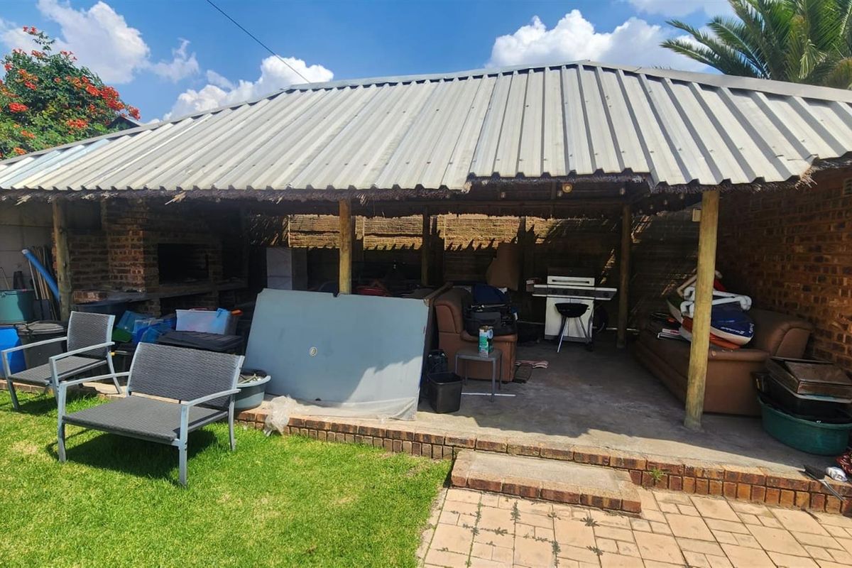 Exceptional Value Family Home - A Bargain Not to Be Missed! - Photo 4