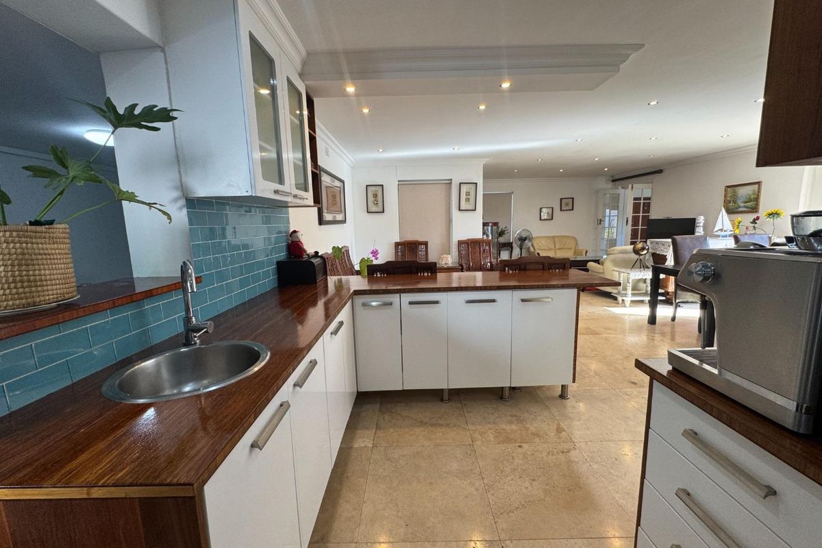 House For Sale in Edgemead, Goodwood - Photo 3