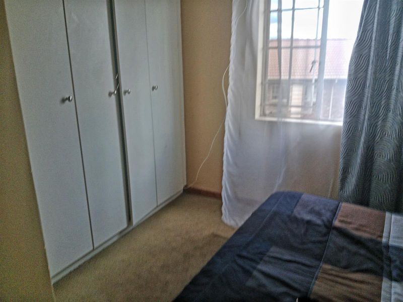 Modern Apartment for Rent in Daffodil Gardens, Karen Park - Pretoria North - Photo 6