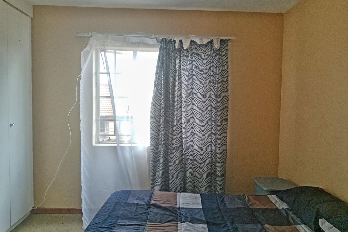 Modern Apartment for Rent in Daffodil Gardens, Karen Park - Pretoria North - Photo 4