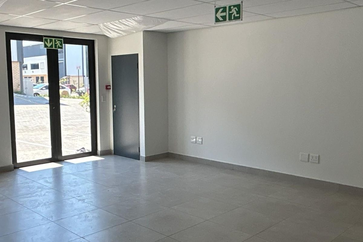 Unit 3 | 558 sqm Warehouse To Let | Secure Samrand | Private Yard - Photo 2