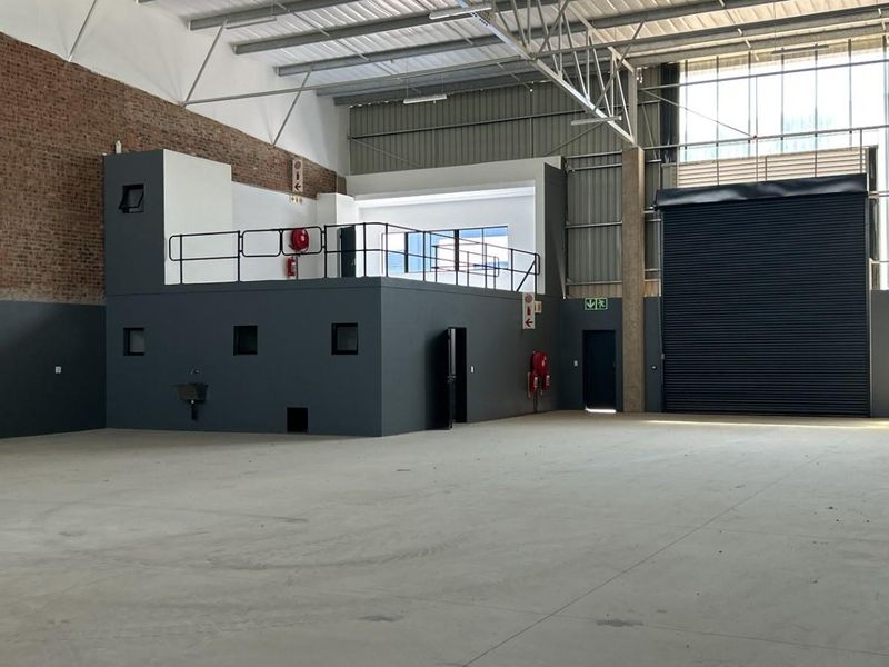 Warehouse To Let | Private Yard | Secure Silverview Business Park - Photo 4