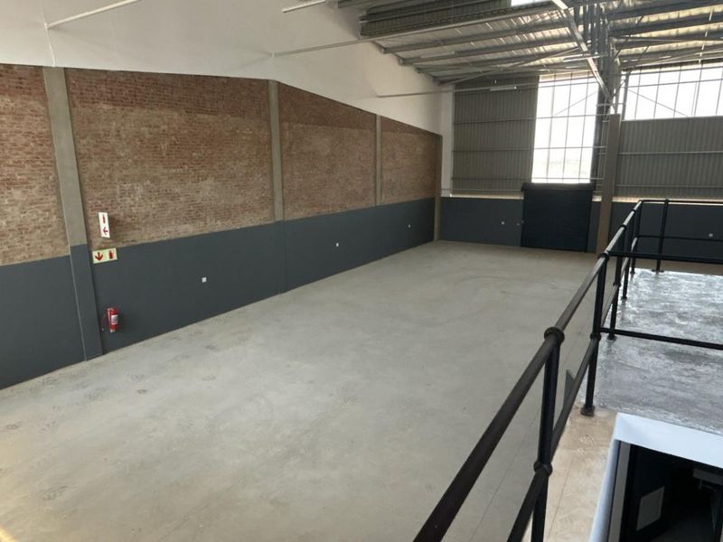 Warehouse To Let | Private Yard | Secure Silverview Business Park - Photo 8