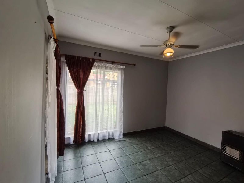 3 Bedroom house for sale in Flora Gardens - Photo 10