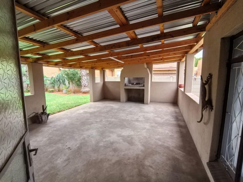 3 Bedroom house for sale in Flora Gardens - Photo 8