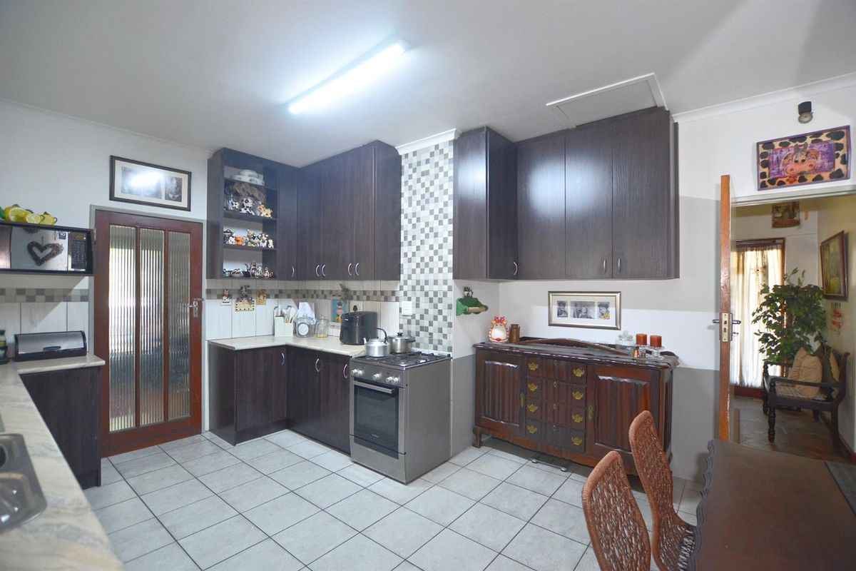 R80,000 "potential" Income-Generating Property with Creche Consent Use - Photo 4