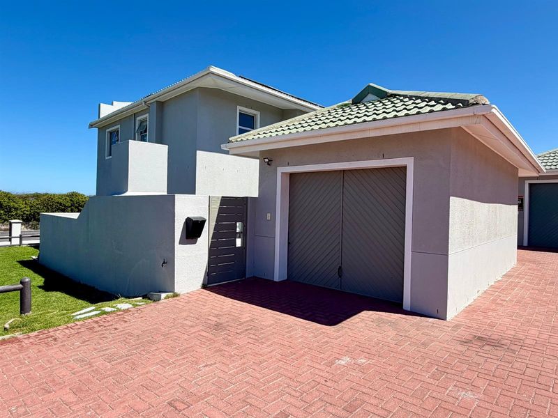 Fully Furnished 3-Bedroom Double Story House -  Big Bay Beach Club Security Estate - Photo 2
