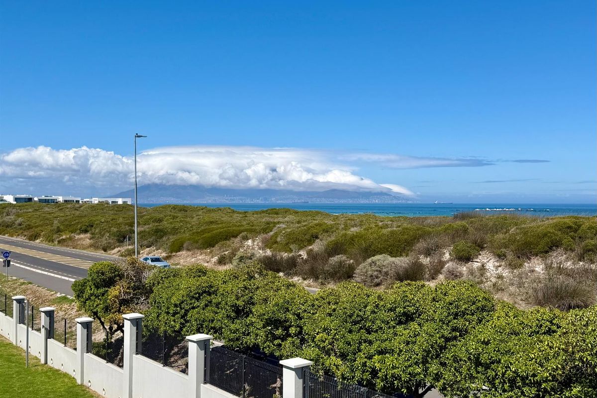 Fully Furnished 3-Bedroom Double Story House -  Big Bay Beach Club Security Estate - Photo 3