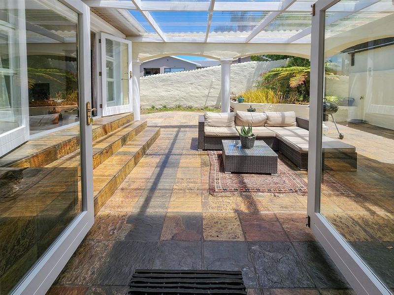 3 Bedroom House in Costa Sarda Walking Distance to Lagoon - Photo 5