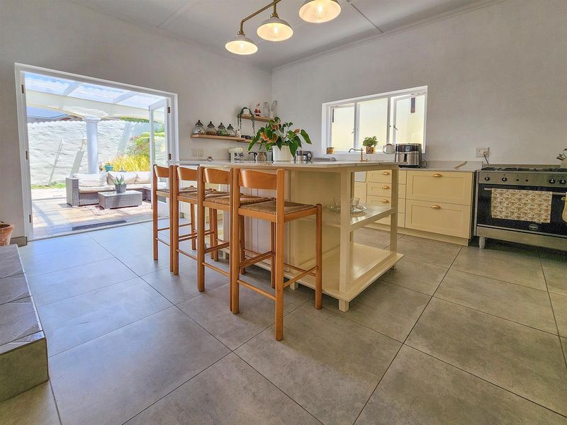 3 Bedroom House in Costa Sarda Walking Distance to Lagoon - Photo 8