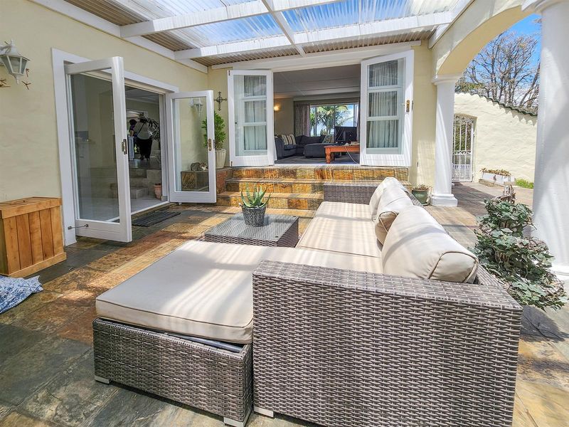 3 Bedroom House in Costa Sarda Walking Distance to Lagoon - Photo 6