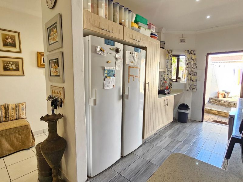 Townhouse For Sale in Margate, KwaZulu Natal - Photo 5