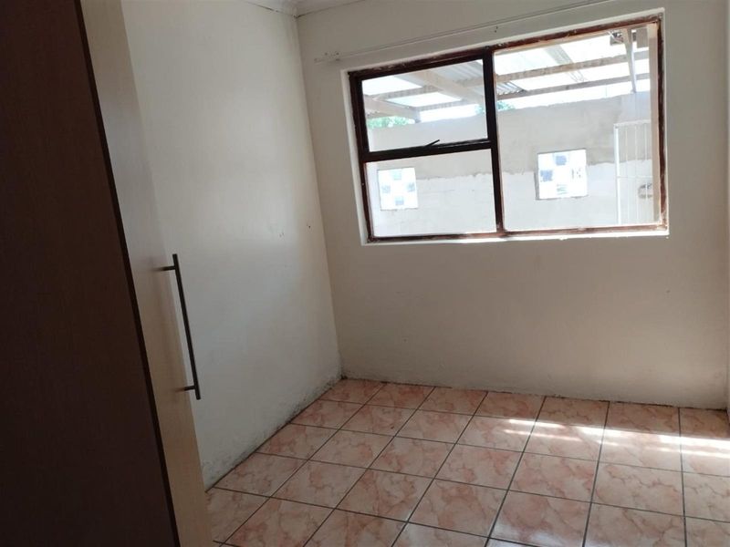 4 BEDROOM HOUSE IN PACALTSDORP FOR SALE - Photo 9