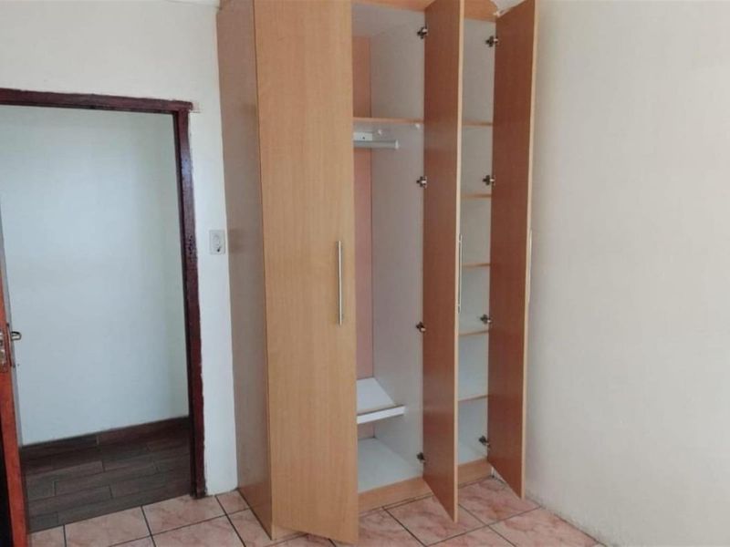 4 BEDROOM HOUSE IN PACALTSDORP FOR SALE - Photo 8