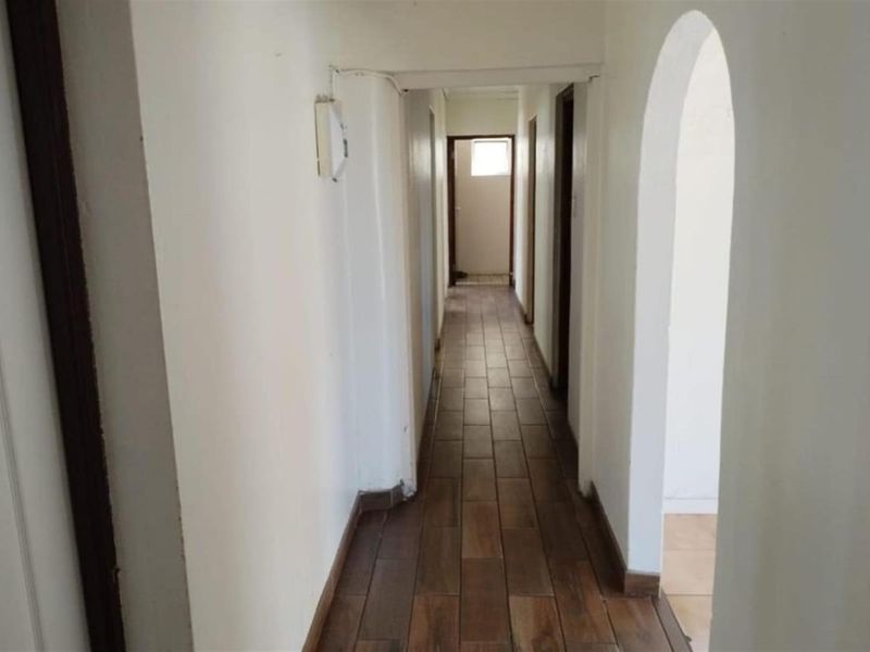 4 BEDROOM HOUSE IN PACALTSDORP FOR SALE - Photo 5