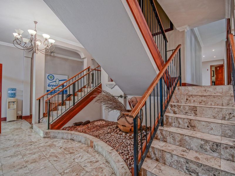 Versatile Long-Term Investment Opportunity with Immediate Income - Photo 4