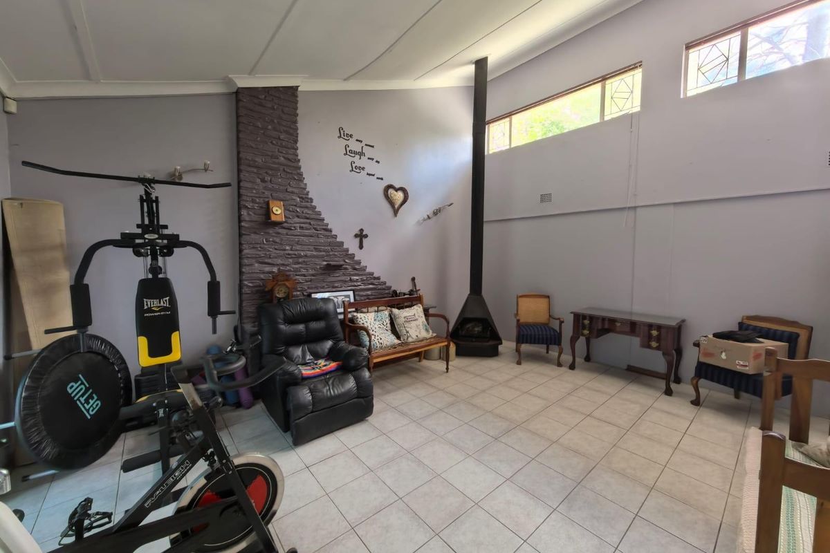 The Ultimate Family Compound: Sustainable Living with Bonus Income! - Photo 4