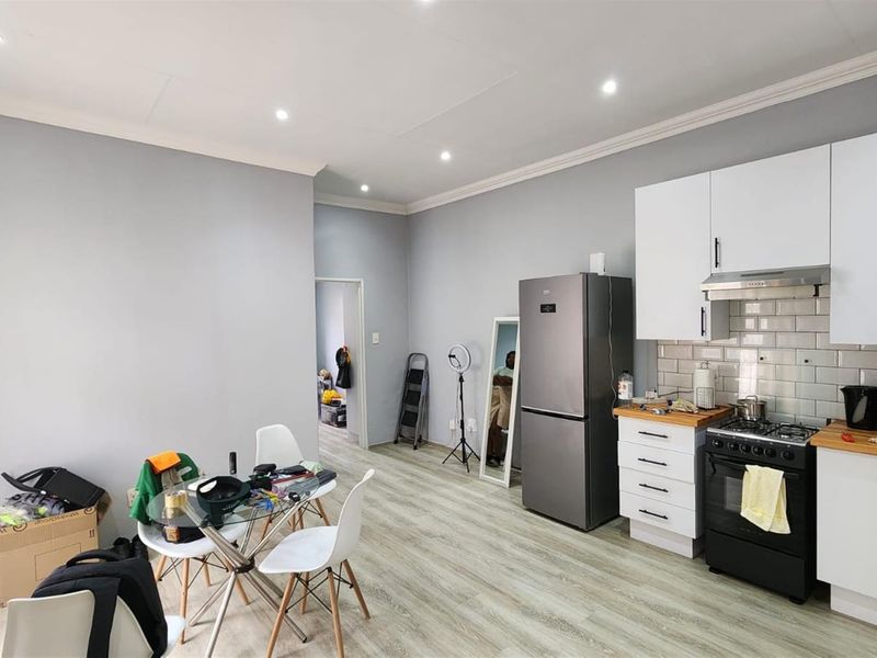 2 bedroom Apartment For Sale in Selection Park, Springs - Photo 6