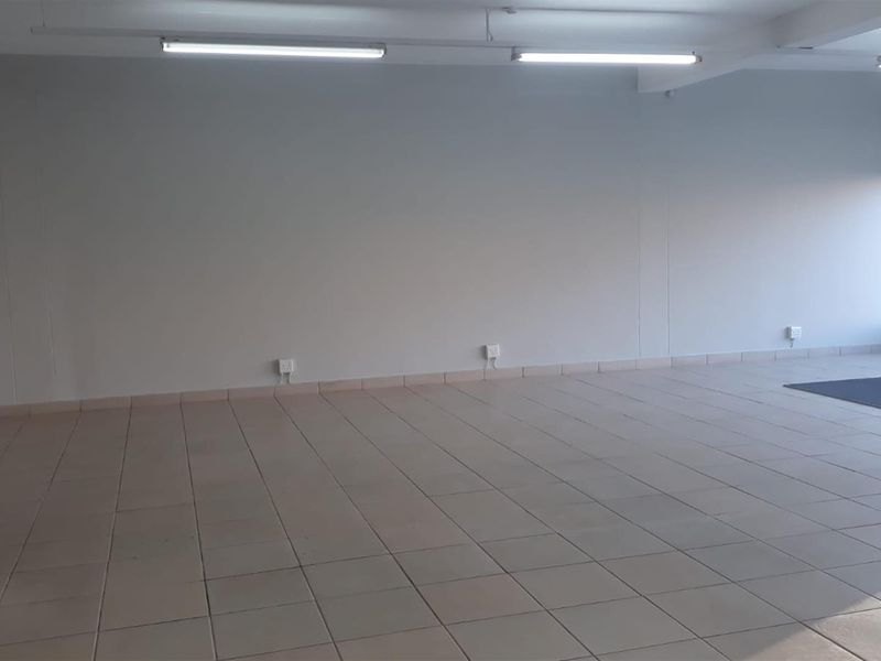 Ramsgate Prime Location Available IMMEDIATELY - Photo 9