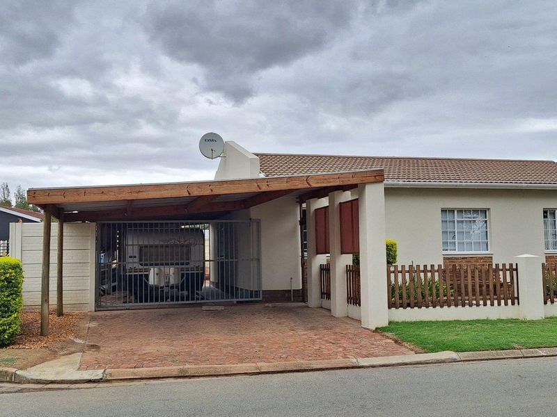House For Sale in Riversdale - Photo 3