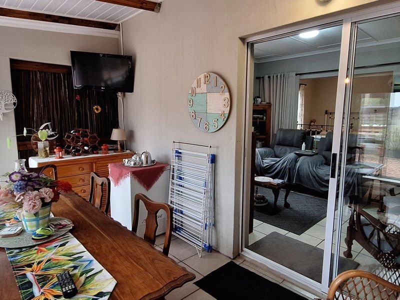 House For Sale in Riversdale - Photo 10