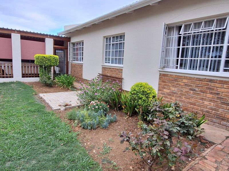 House For Sale in Riversdale - Photo 4