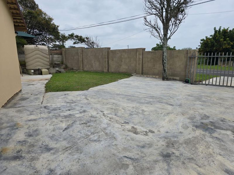 Spacious Family Living - Photo 3