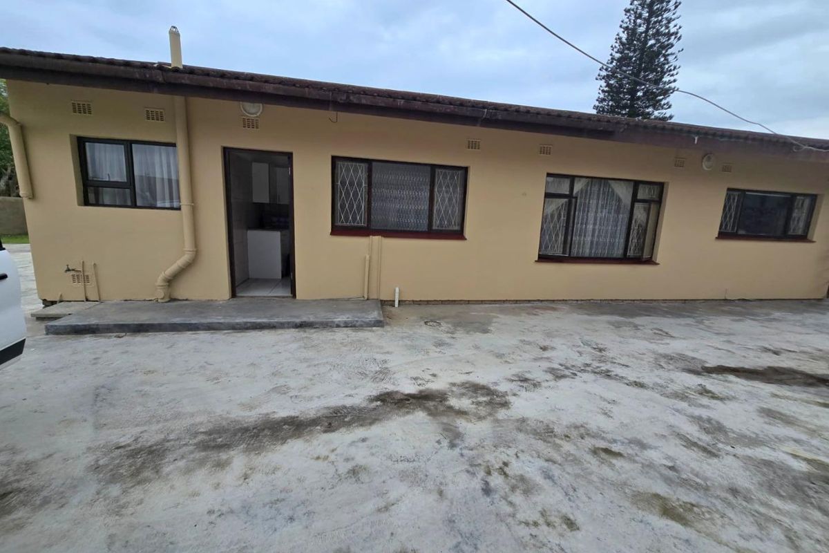 Spacious Family Living - Photo 5