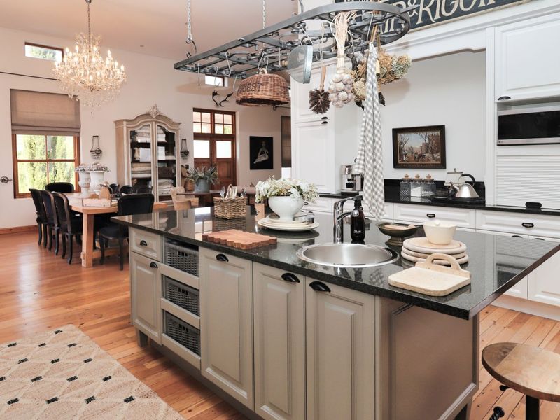 House For Sale in Riebeek Kasteel, Riebeek Valley - Photo 3