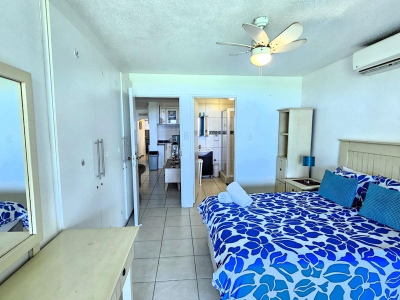 Ground floor, Three Bedroom Apartment on Beachfront! - Photo 10