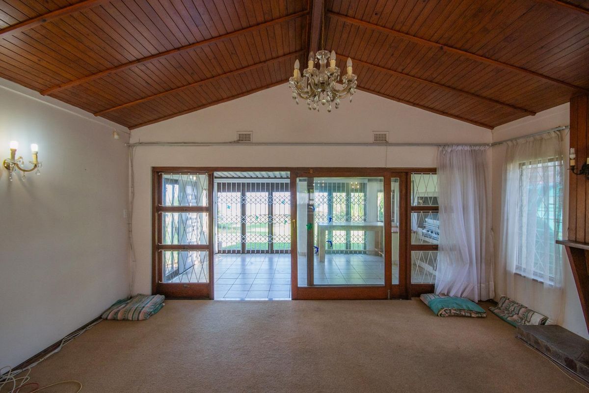 House For Sale in Uvongo Beach, Margate, KwaZulu Natal - Photo 5