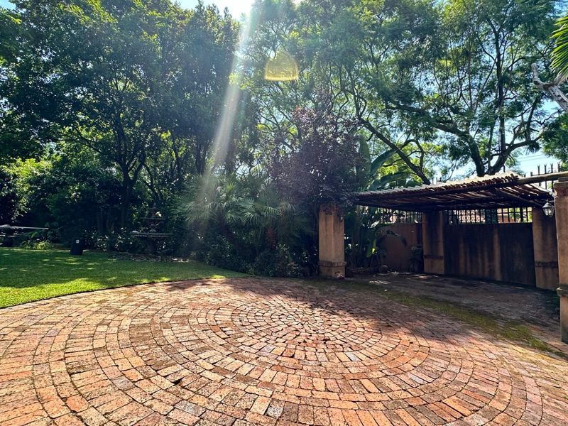 Mediterranean Villa-Style Retreat - Waterkloof, Pretoria - Photo 8