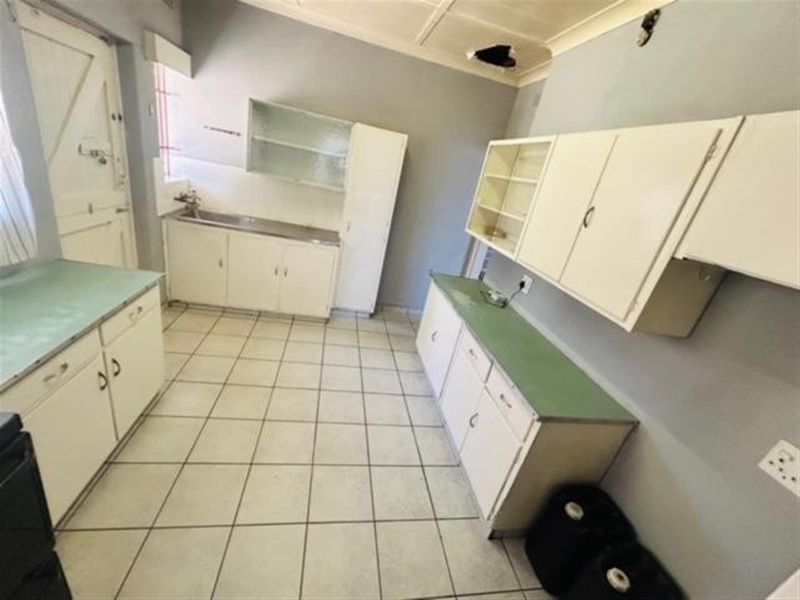 3 Bedroom House for Sale in Linmeyer - Photo 2