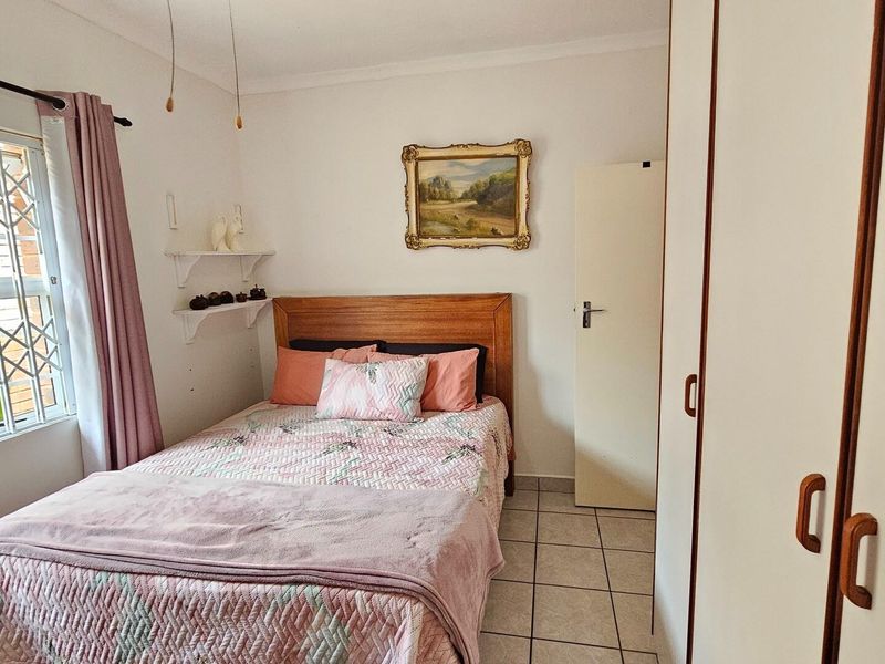 Townhouse For Sale in Uvongo Beach, Margate, KwaZulu Natal - Photo 10