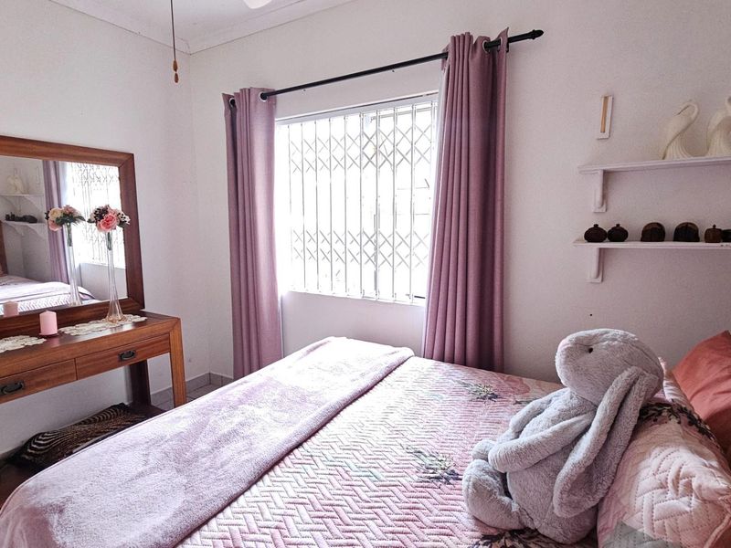 Townhouse For Sale in Uvongo Beach, Margate, KwaZulu Natal - Photo 9