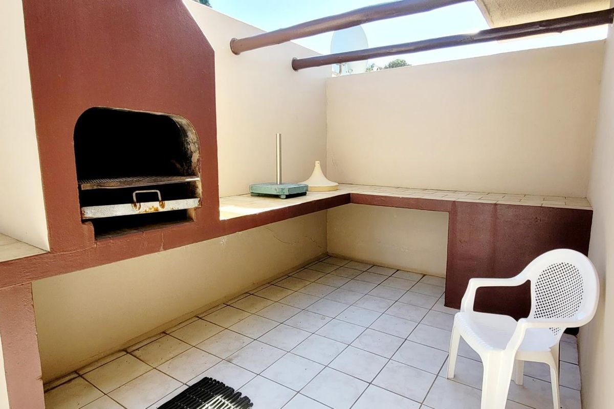 Apartment For Sale in Uvongo, Margate, KwaZulu Natal - Photo 5