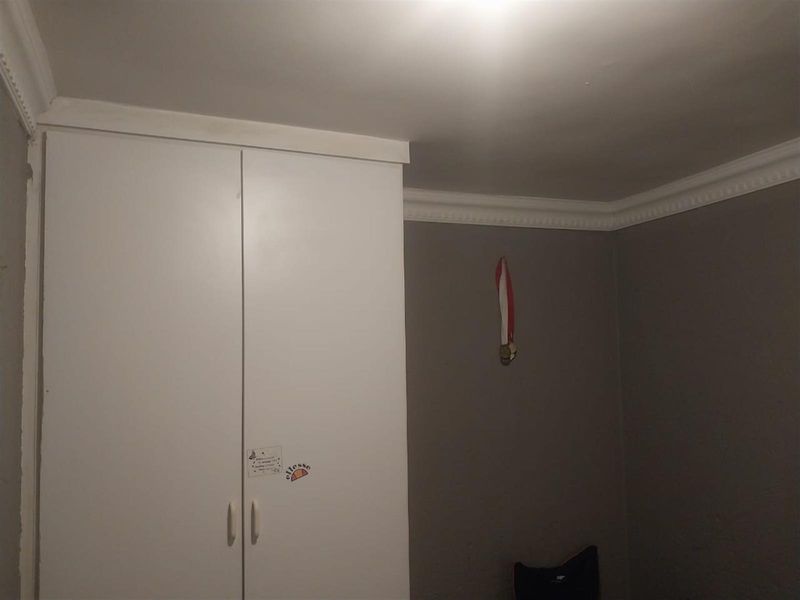 2 Bedrrom Townhouse For Sale in Naturena, Johannesburg - Photo 10