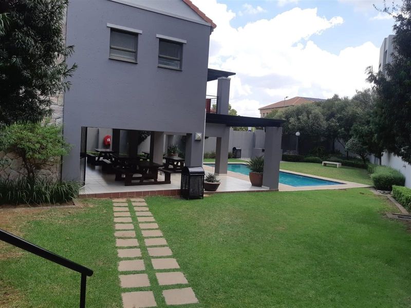 Apartment For Sale in Sunninghill, Sandton - Photo 8