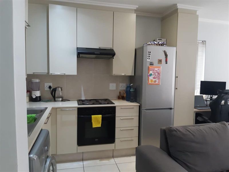 Apartment For Sale in Sunninghill, Sandton - Photo 3