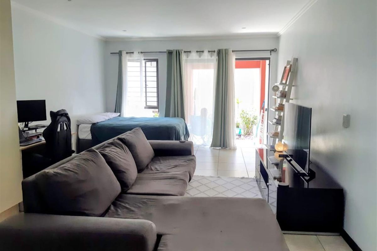 Apartment For Sale in Sunninghill, Sandton - Photo 4