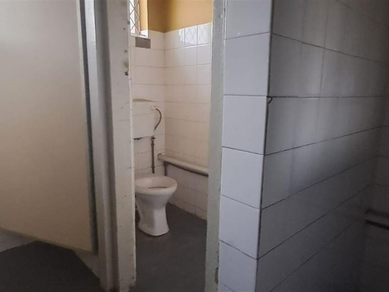 Retail Space For Sale in Verulam Central, Verulam, KwaZulu Natal - Photo 9