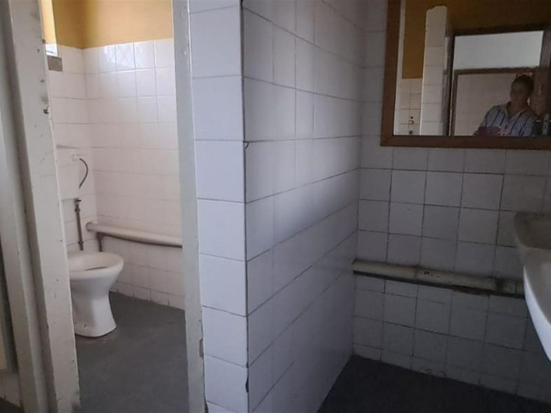 Retail Space For Sale in Verulam Central, Verulam, KwaZulu Natal - Photo 8